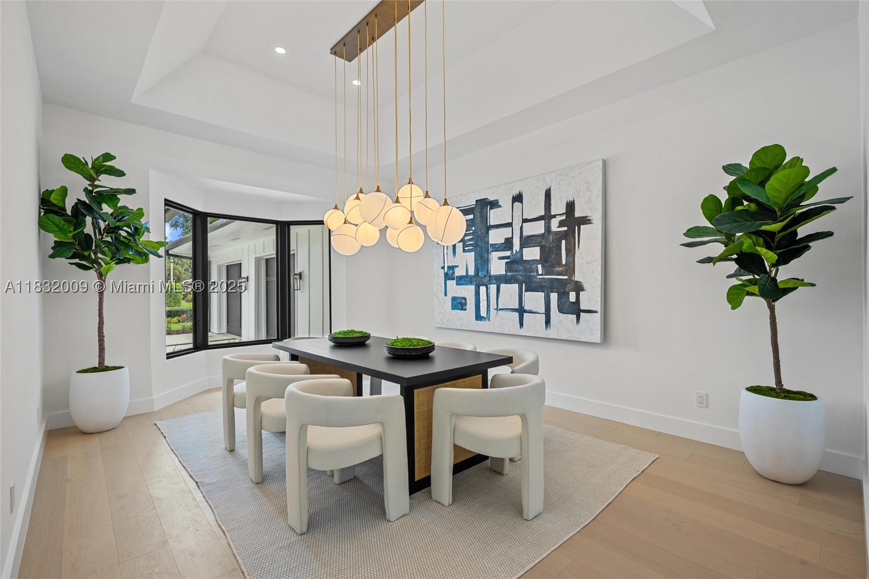 property viewer photo 9