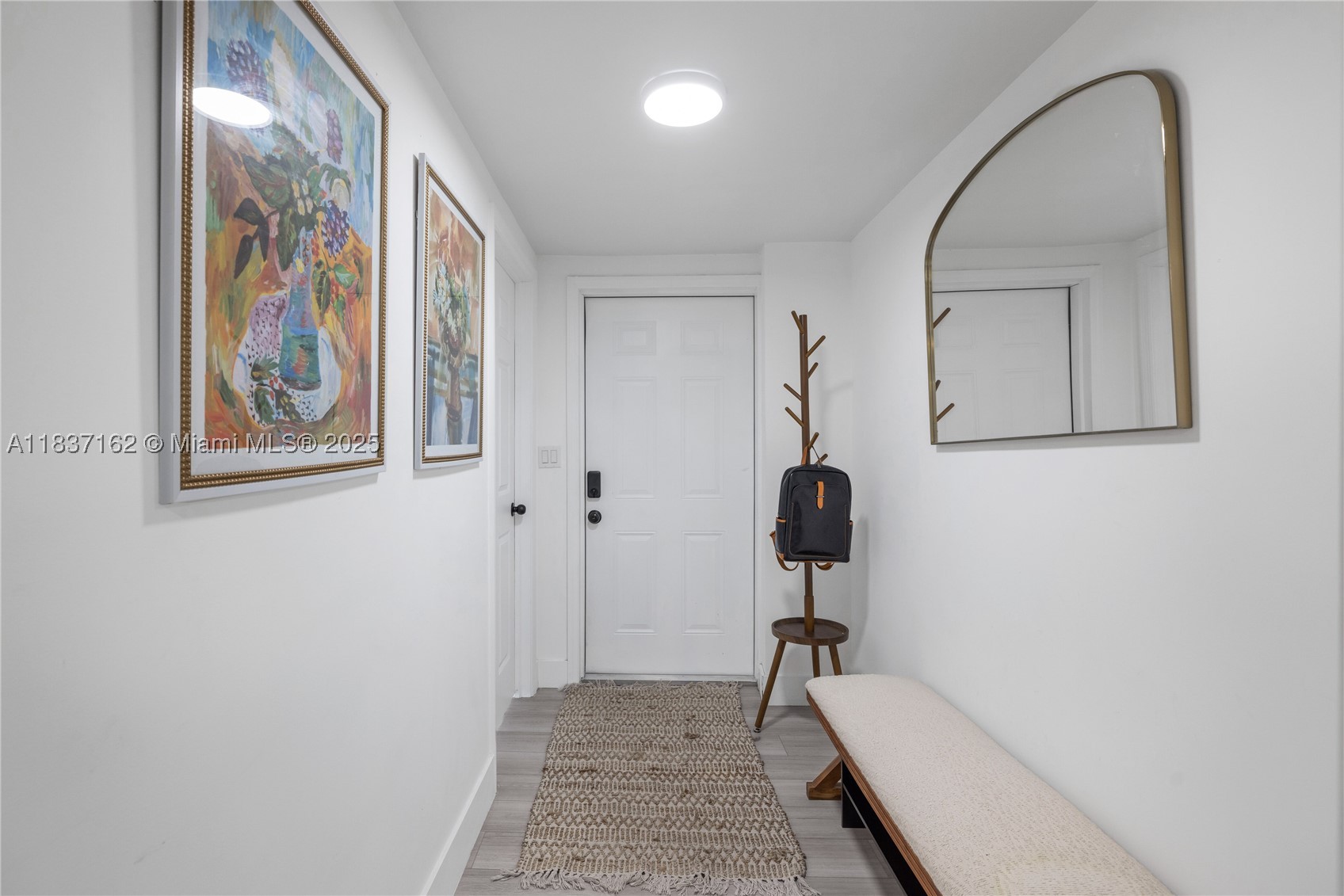 property viewer photo 2