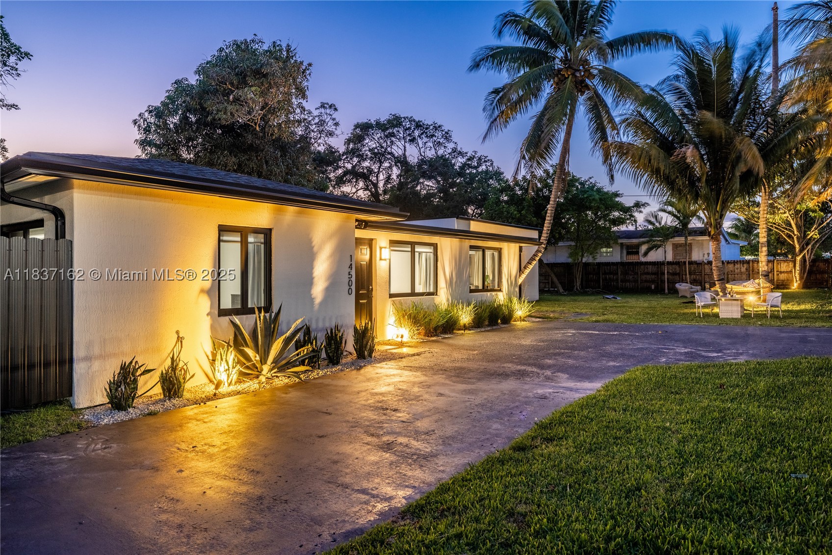 property viewer photo 42