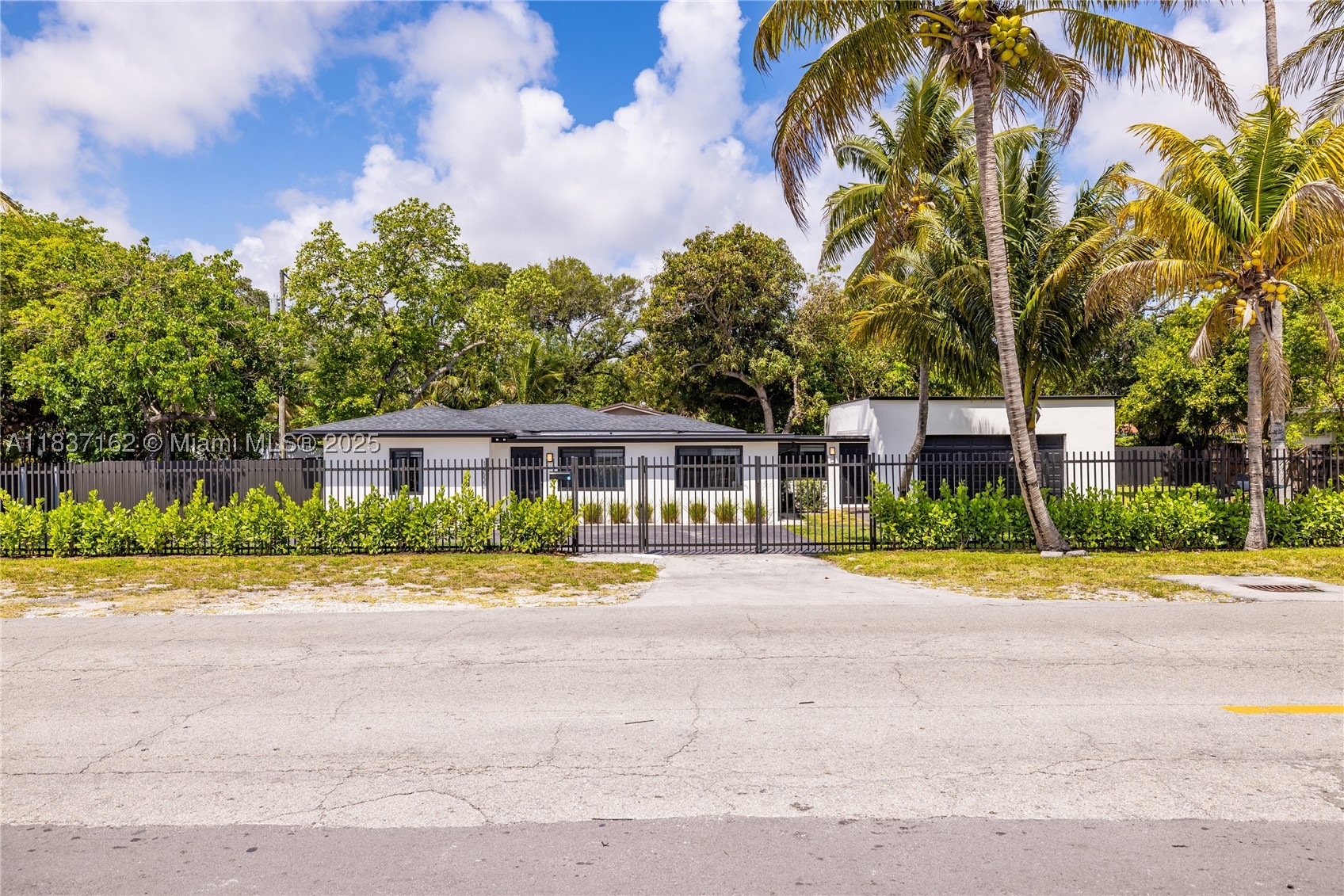 property viewer photo 47