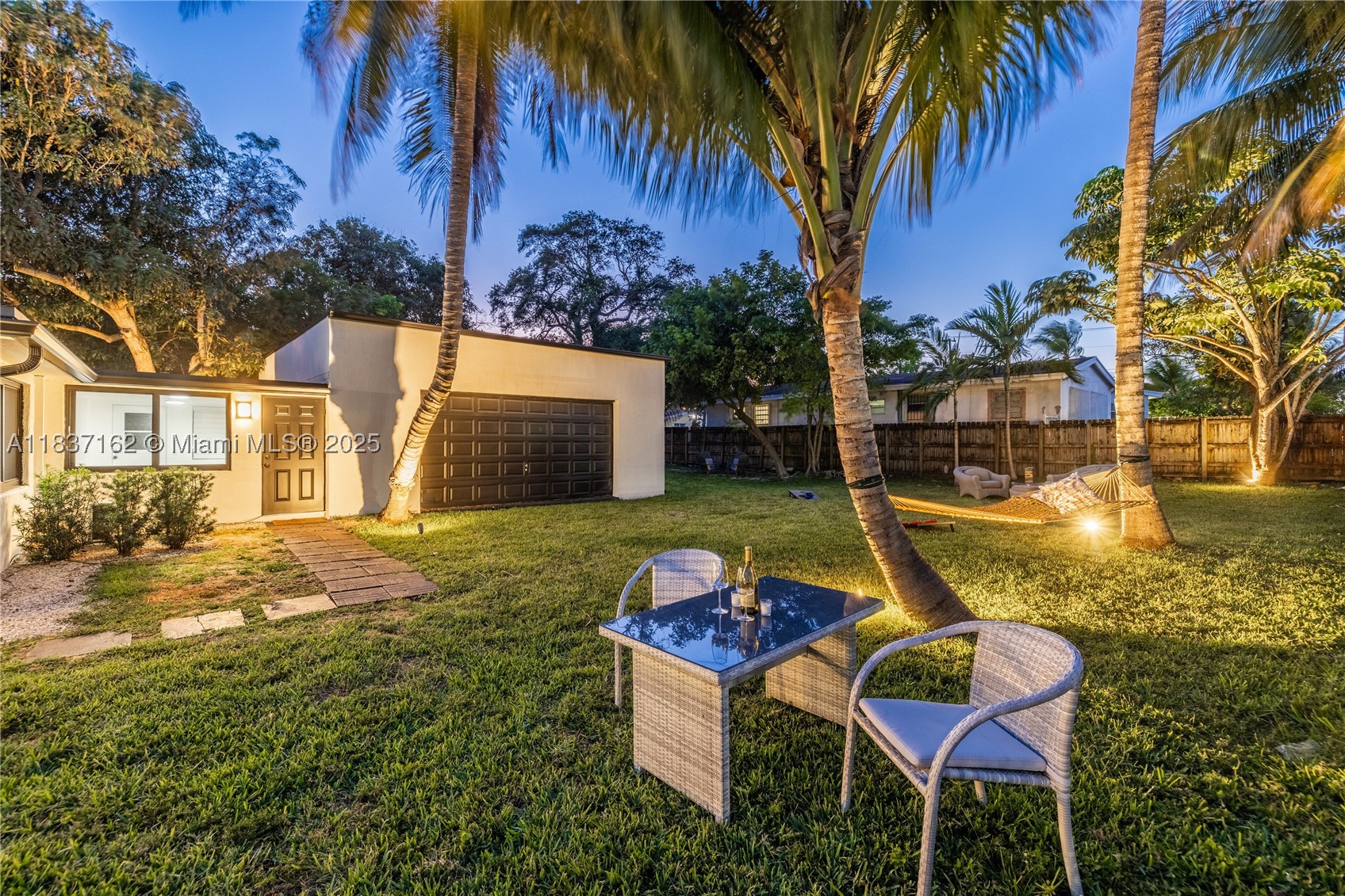 property viewer photo 48