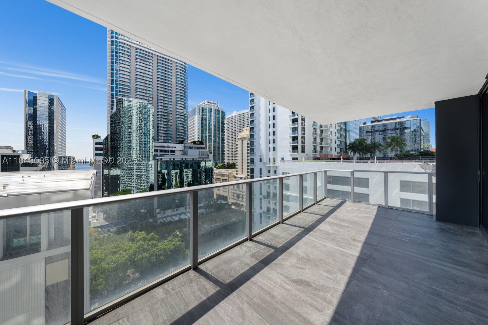 property viewer photo 12