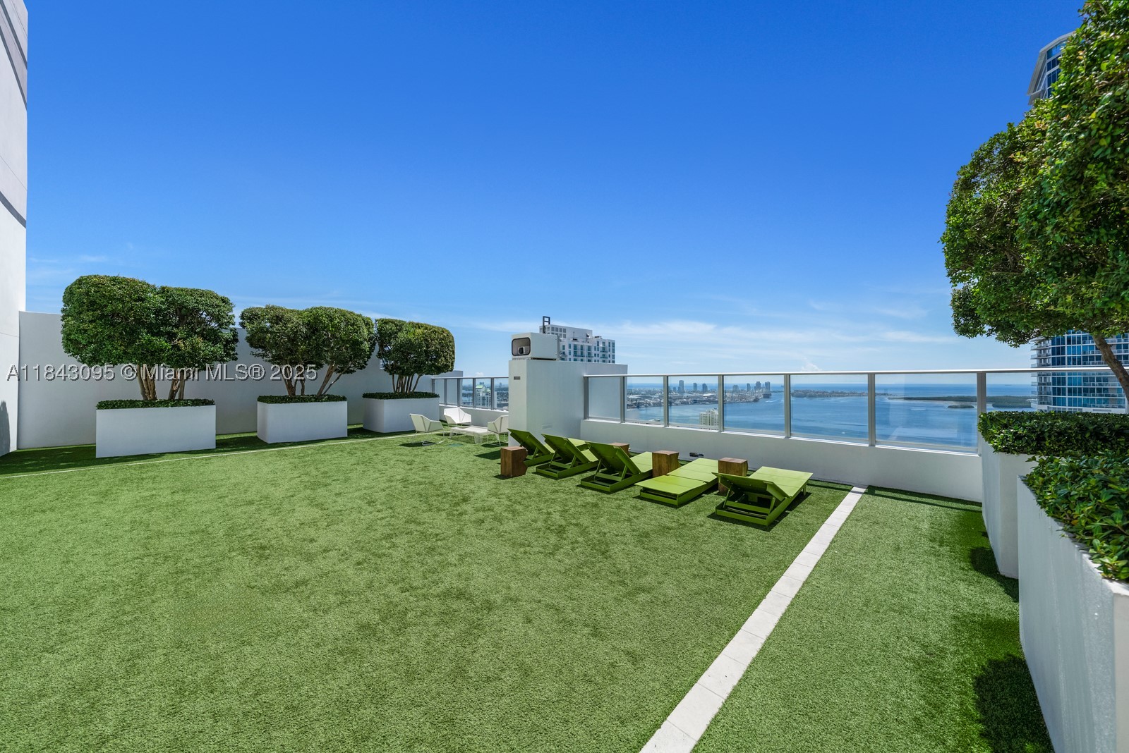 property viewer photo 22