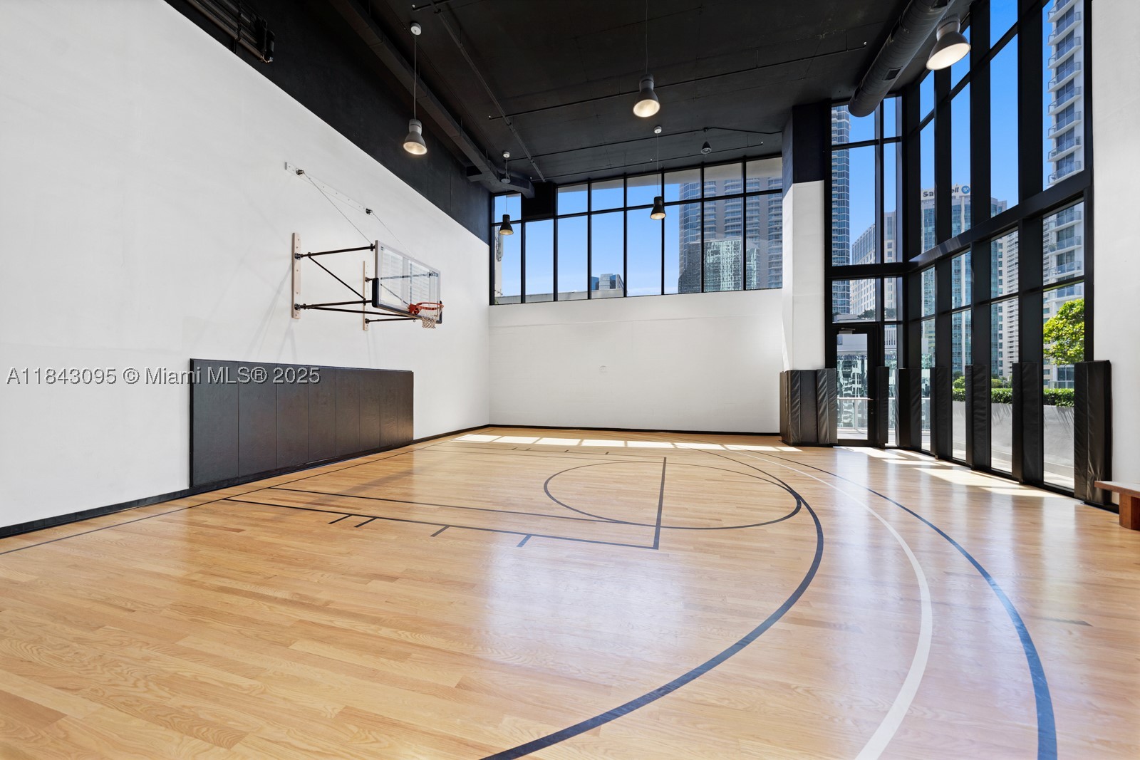 property viewer photo 28