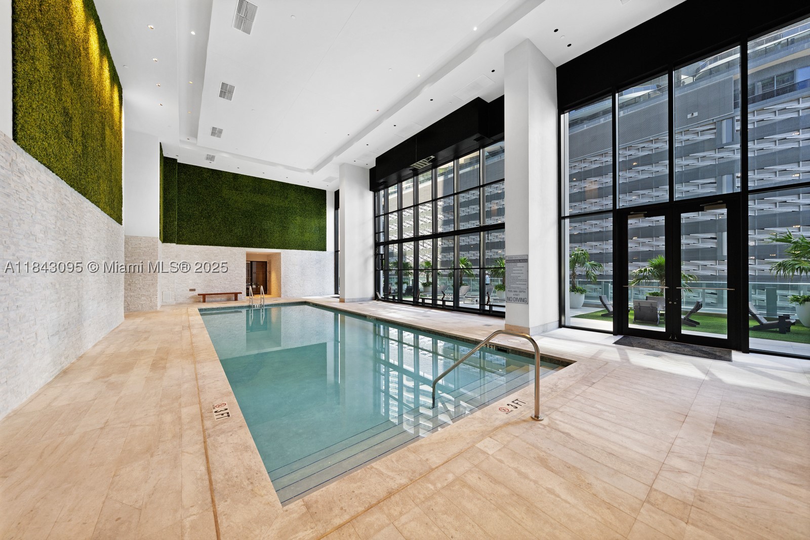 property viewer photo 32