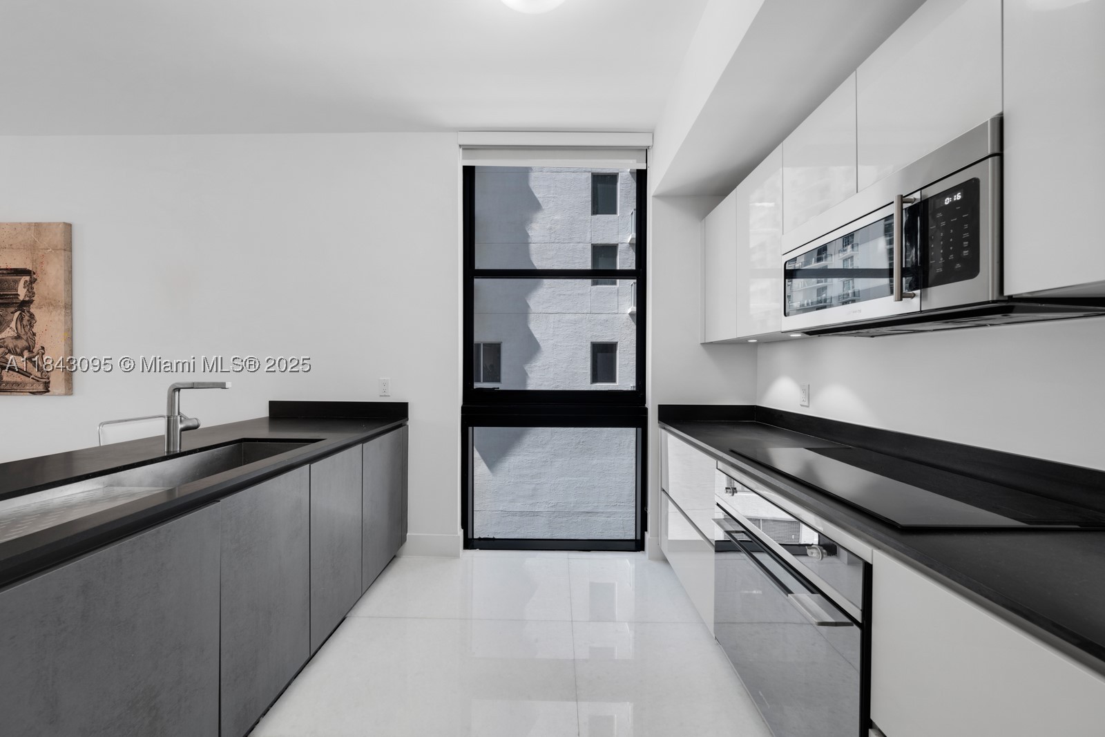 property viewer photo 4