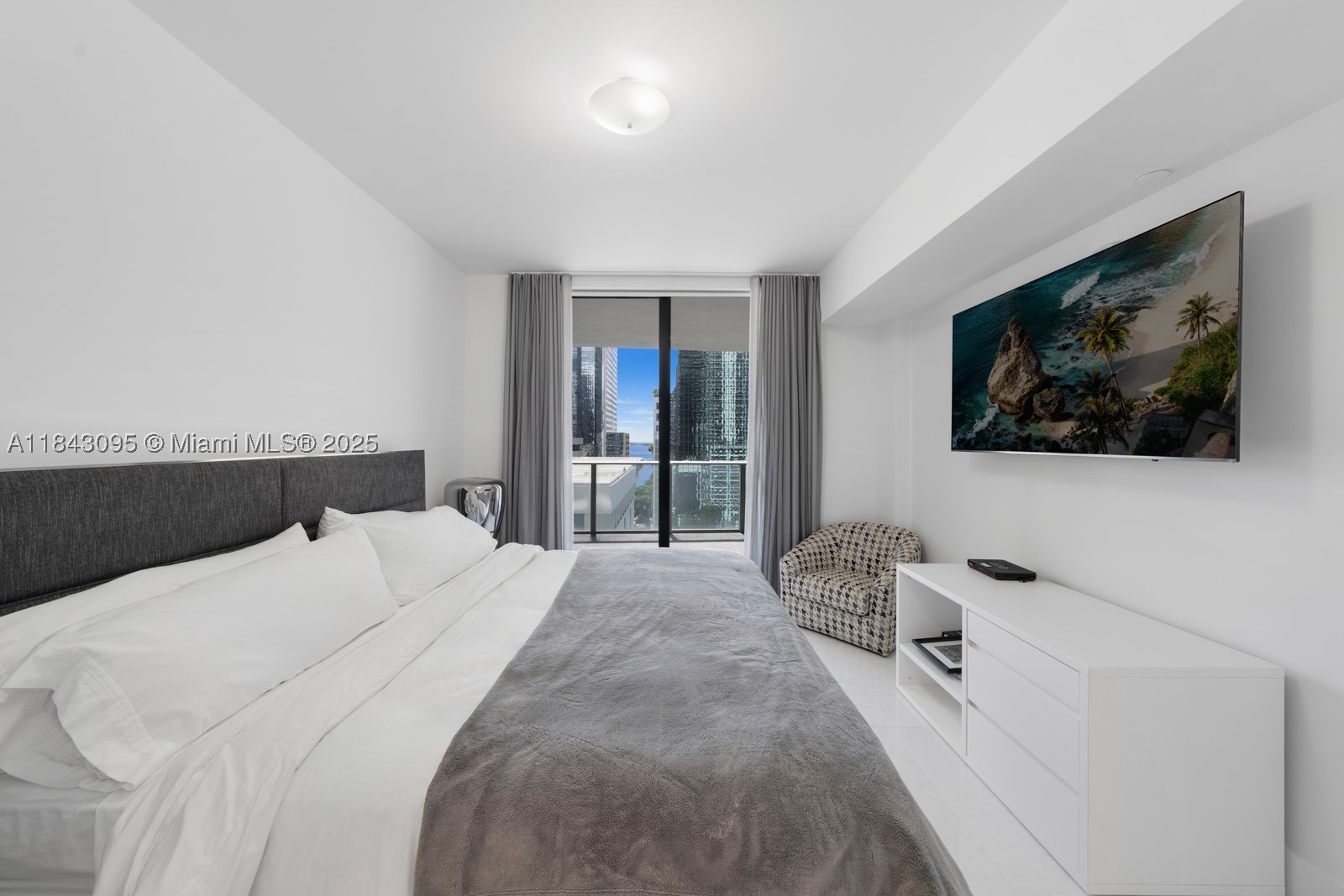 property viewer photo 9