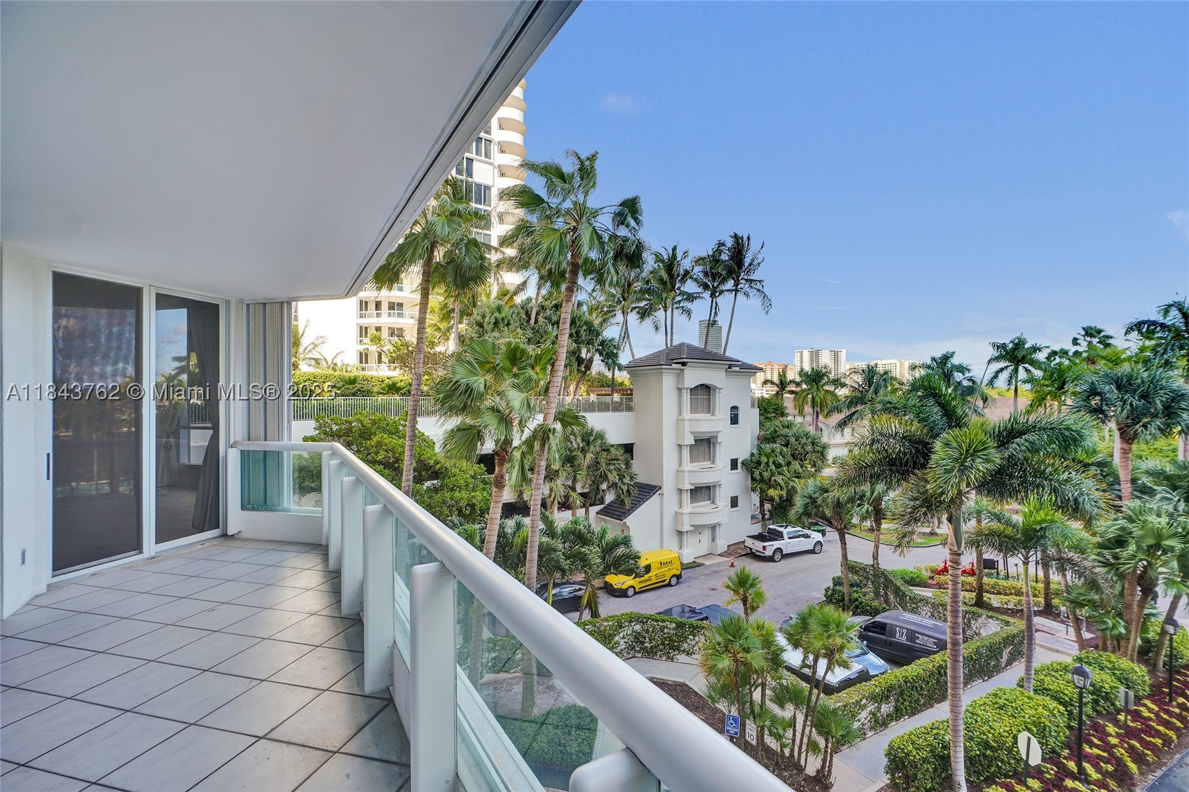 main property photo 78