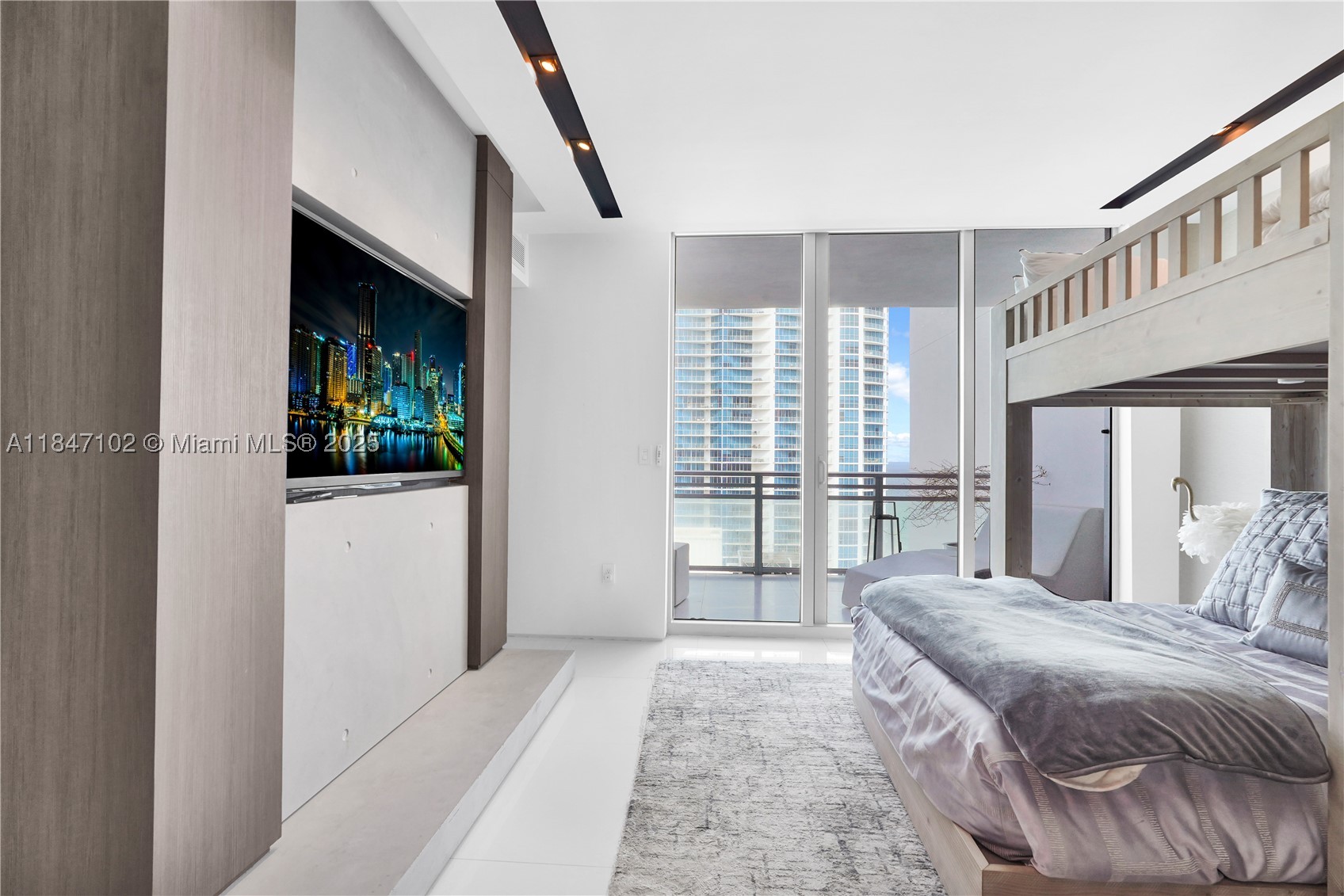 main property photo 63