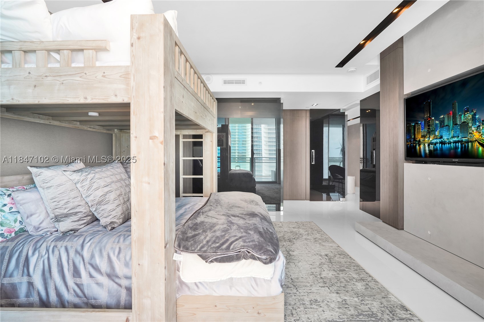 main property photo 67