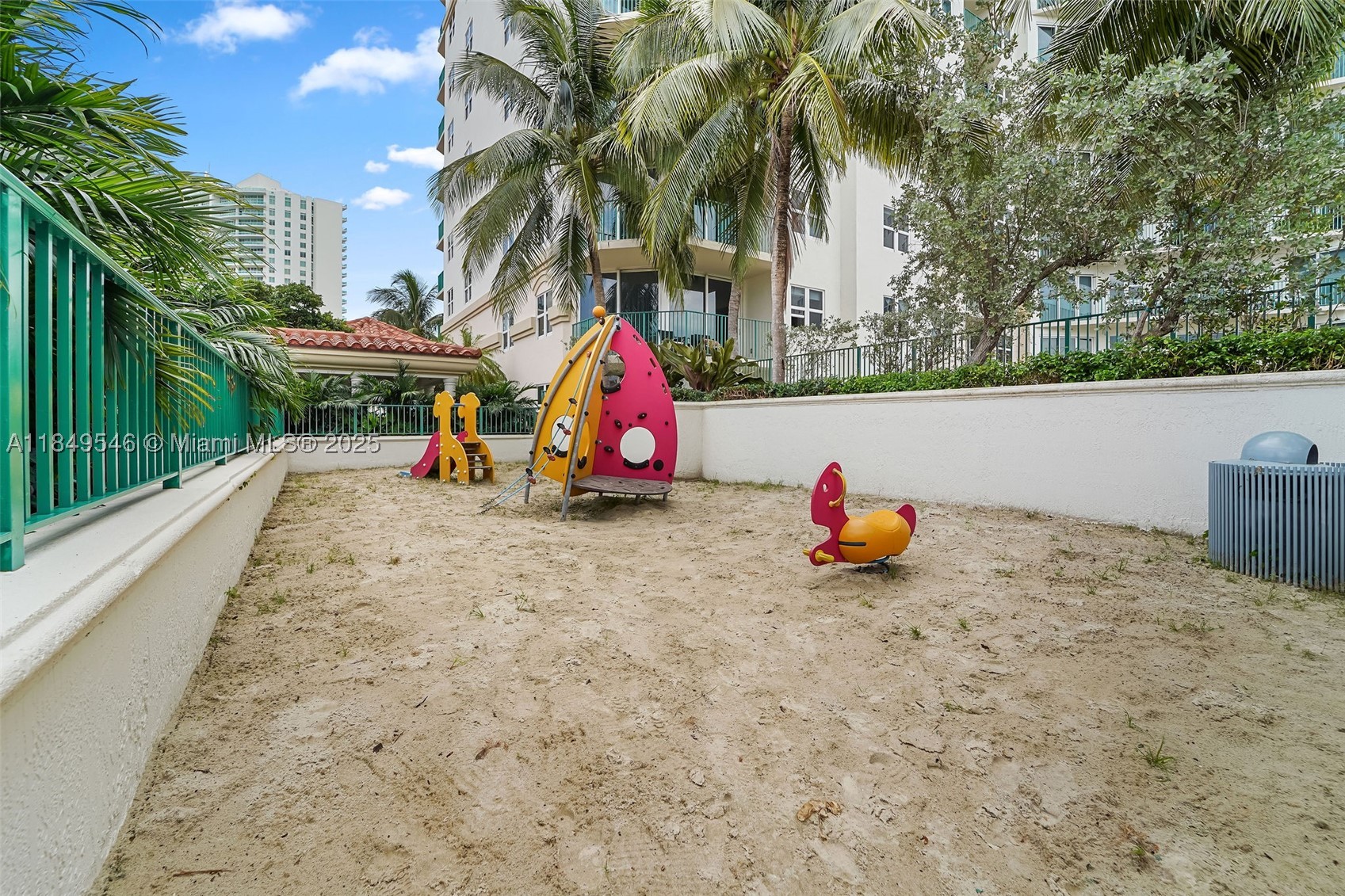 main property photo 30