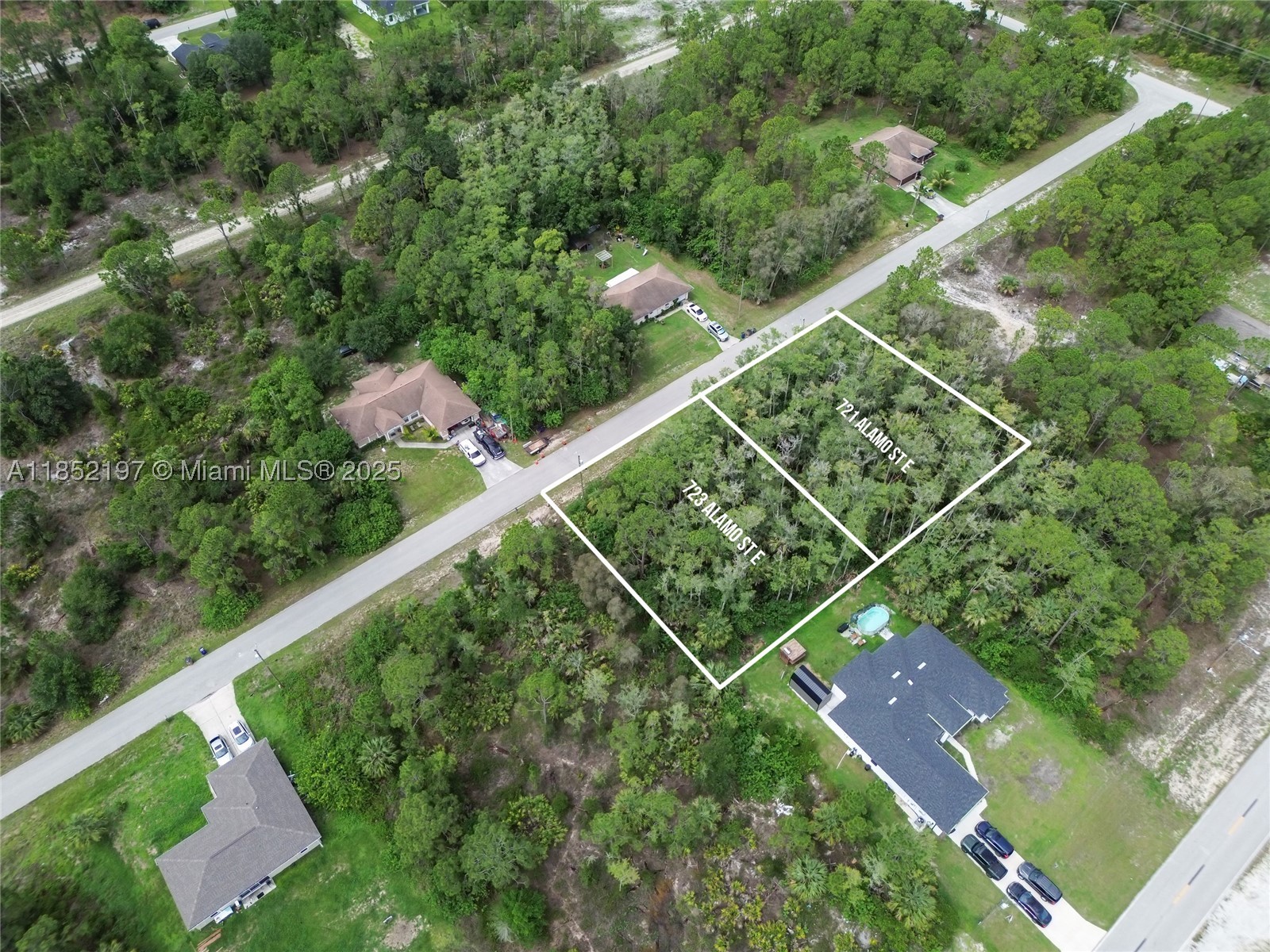main property photo 6