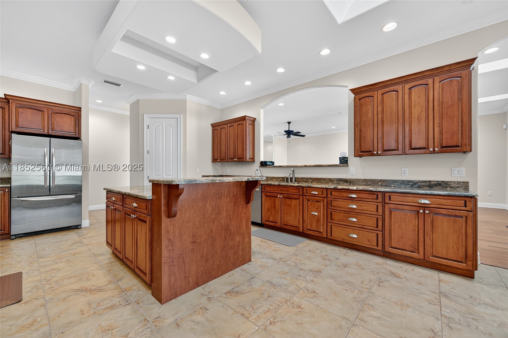 main property photo 16