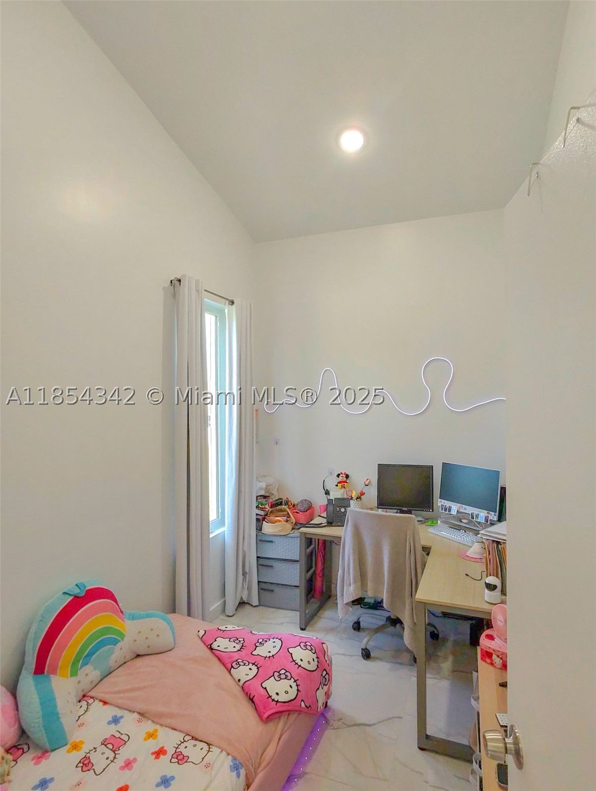 main property photo 54