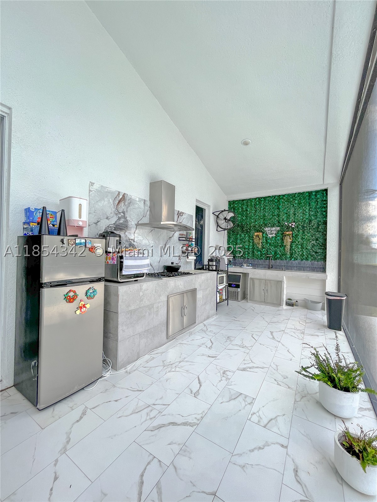 main property photo 59