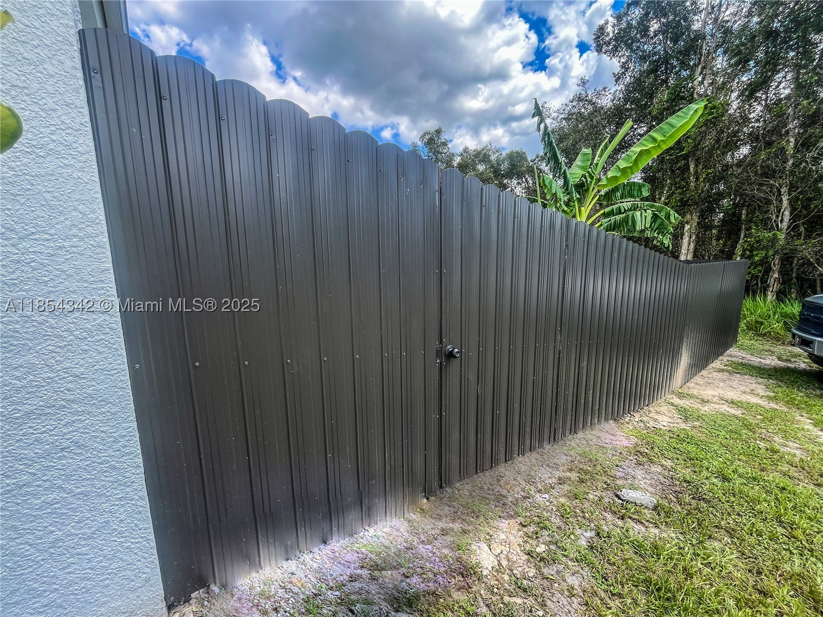 main property photo 78