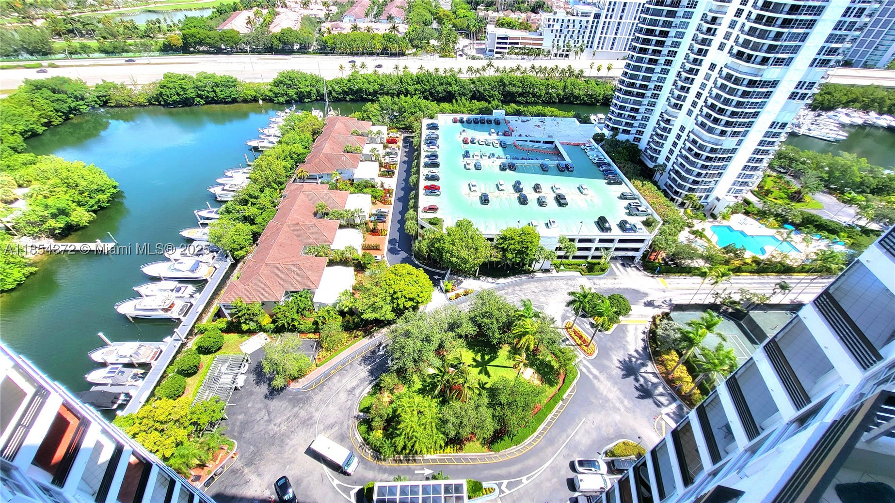main property photo 12
