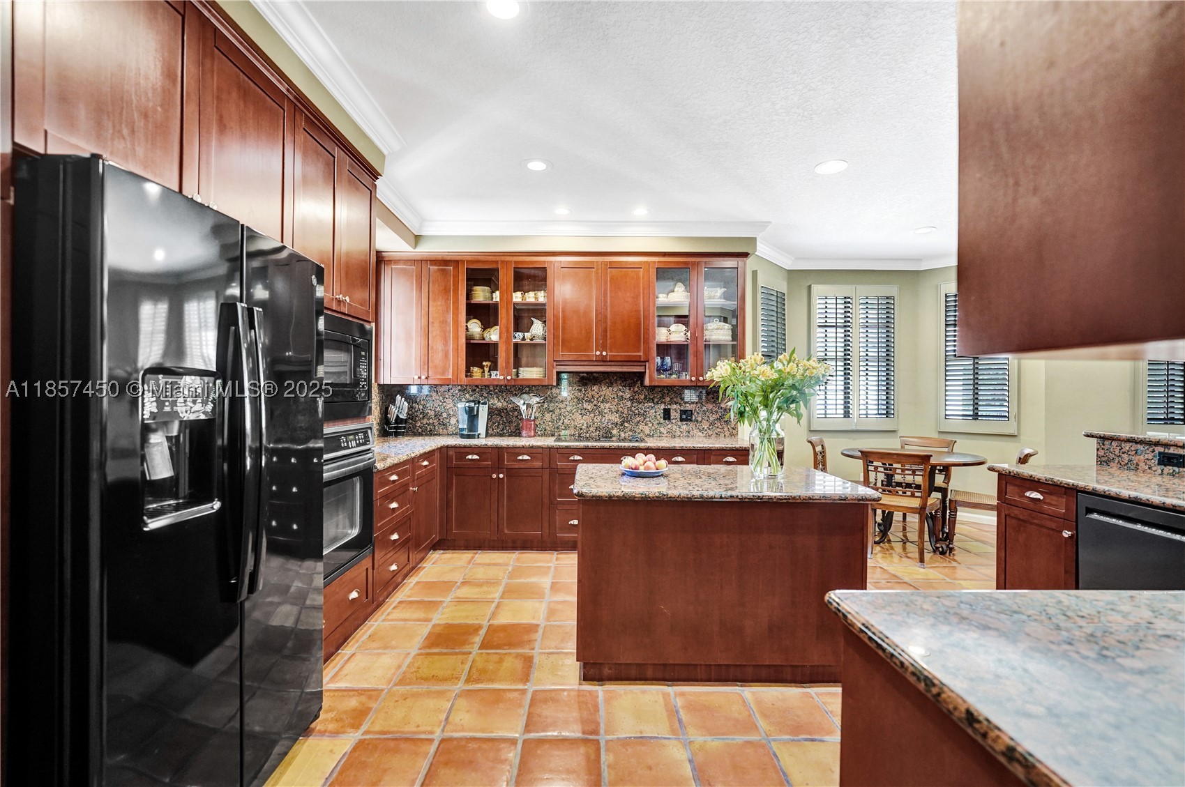 main property photo 50