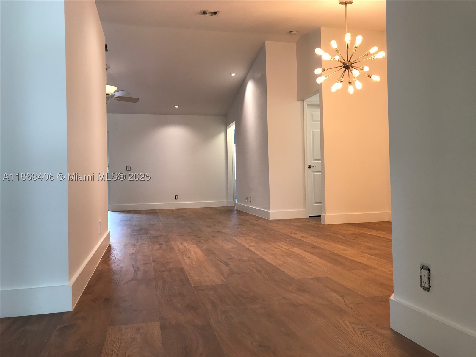 property viewer photo 1