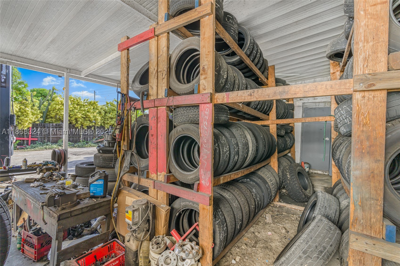 main property photo 19