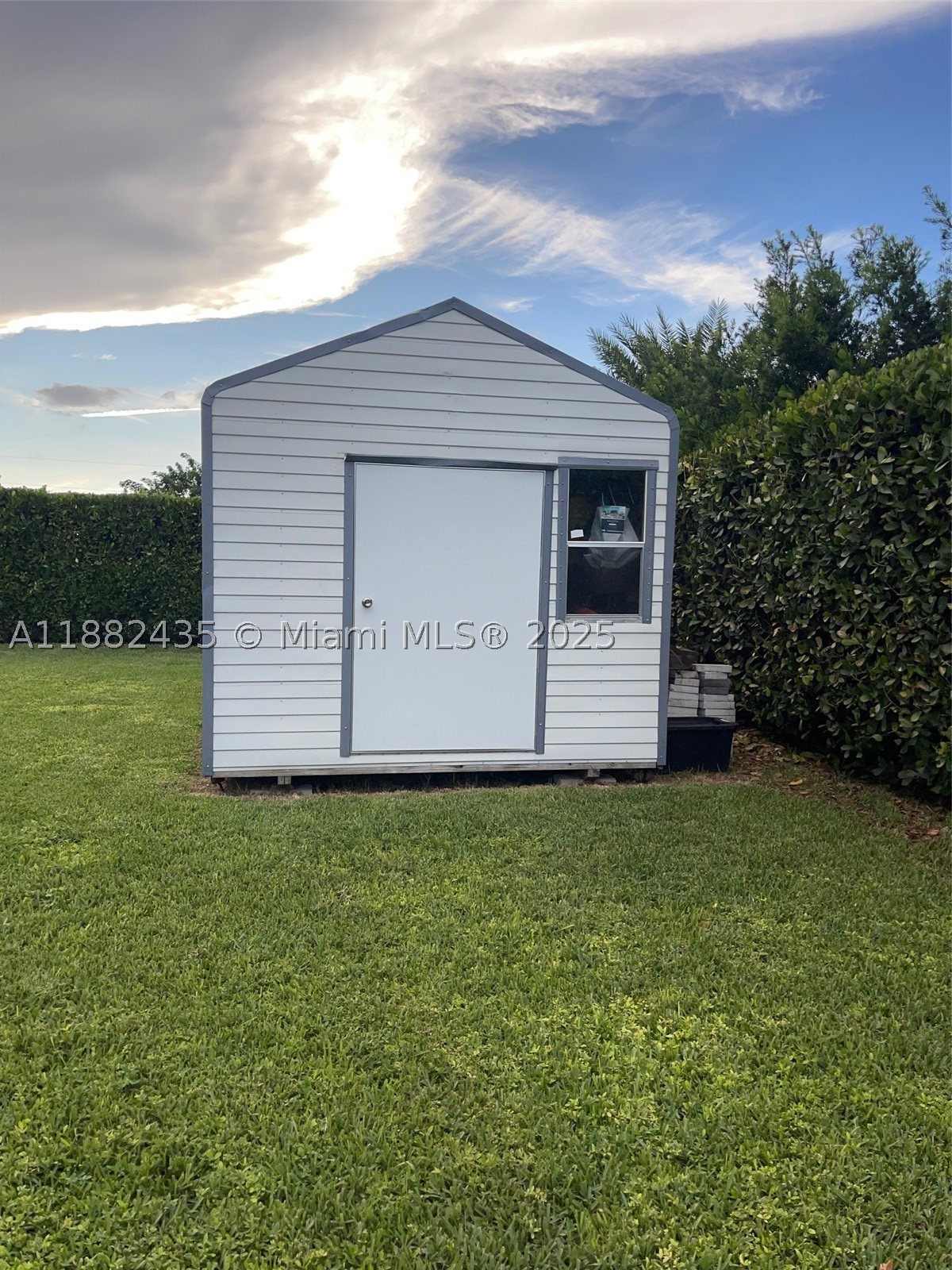 main property photo 48