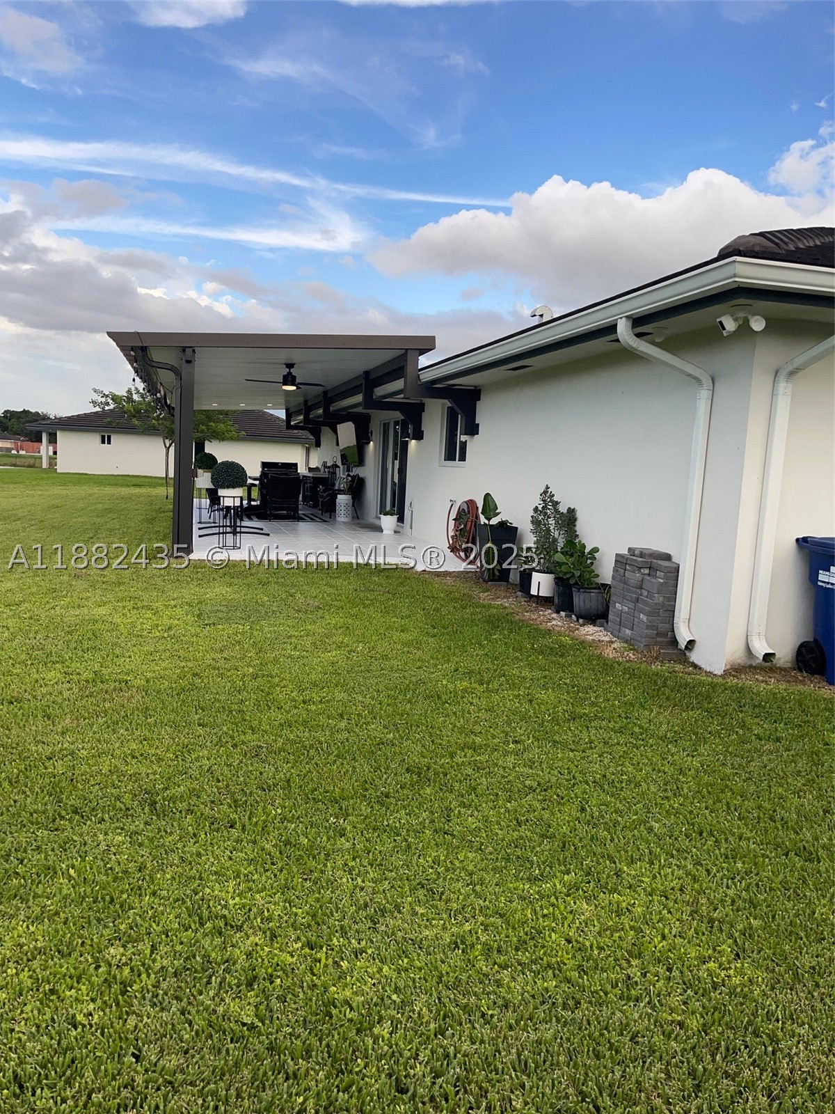 main property photo 54