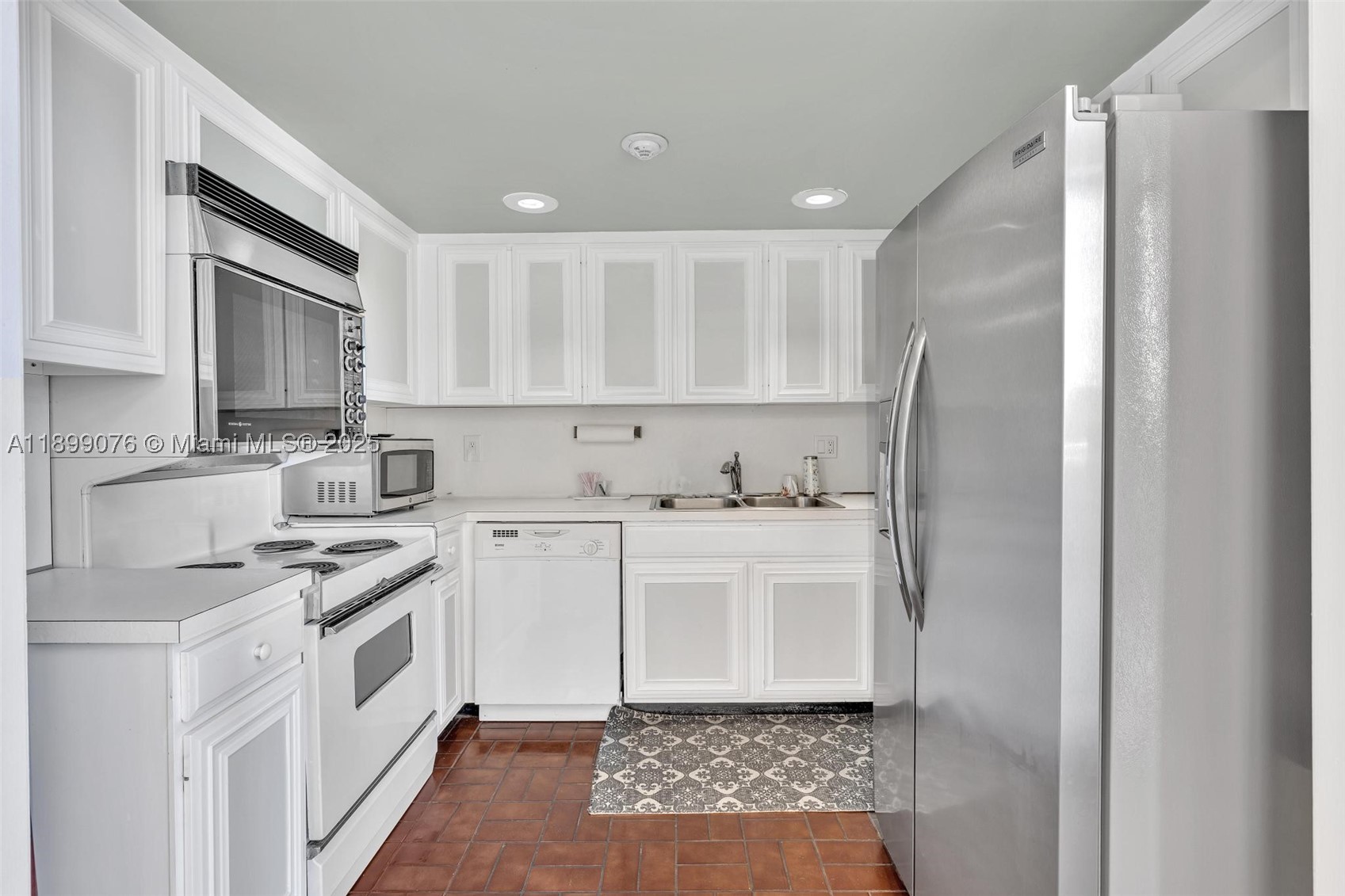 main property photo 52