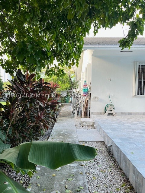 main property photo 45