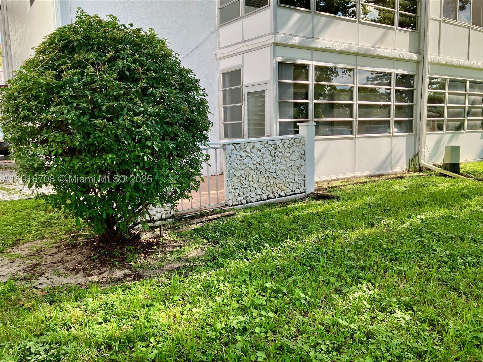 main property photo 80
