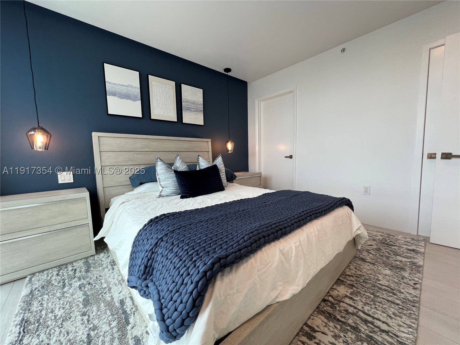 property viewer photo 18