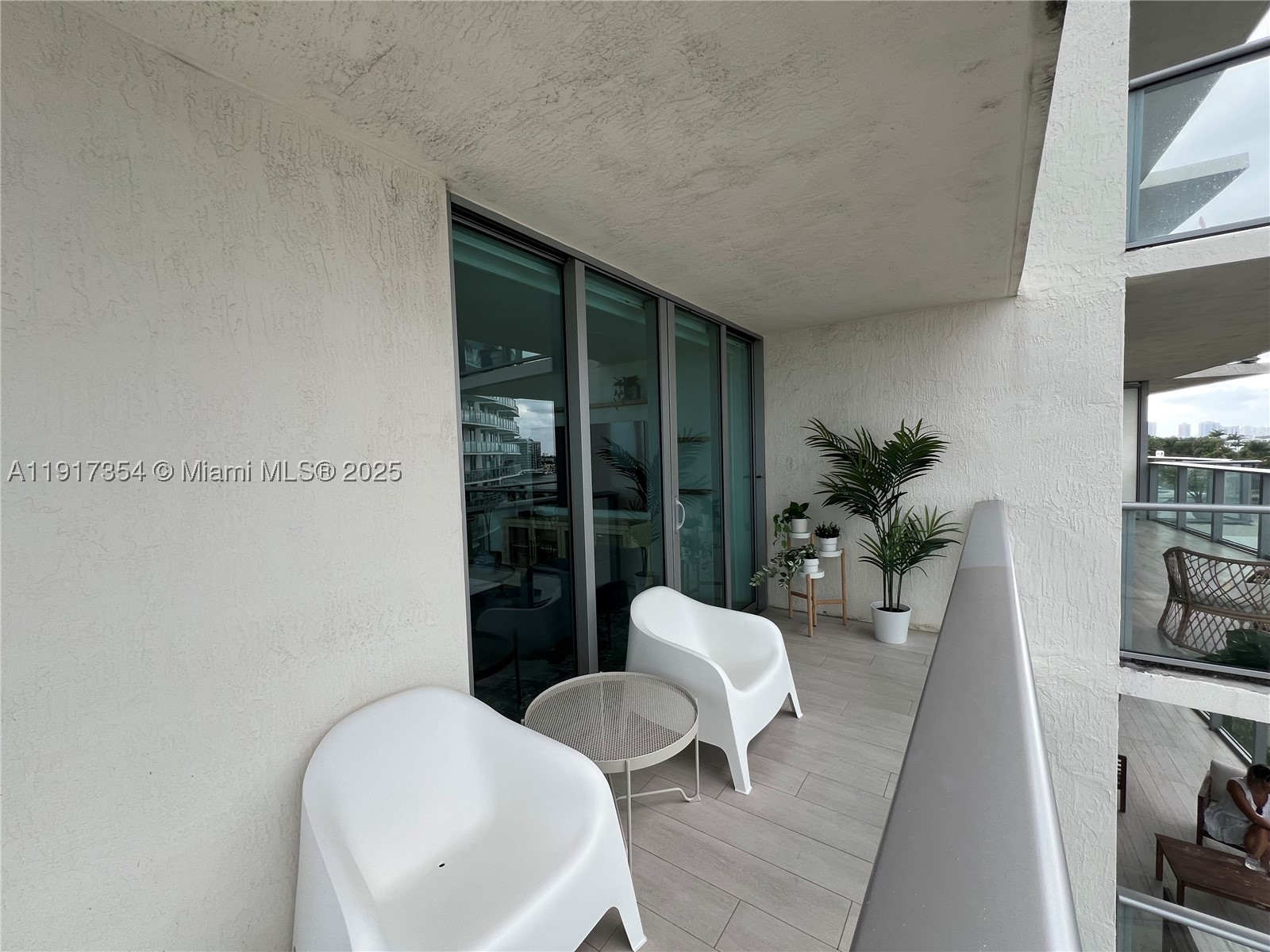 property viewer photo 24