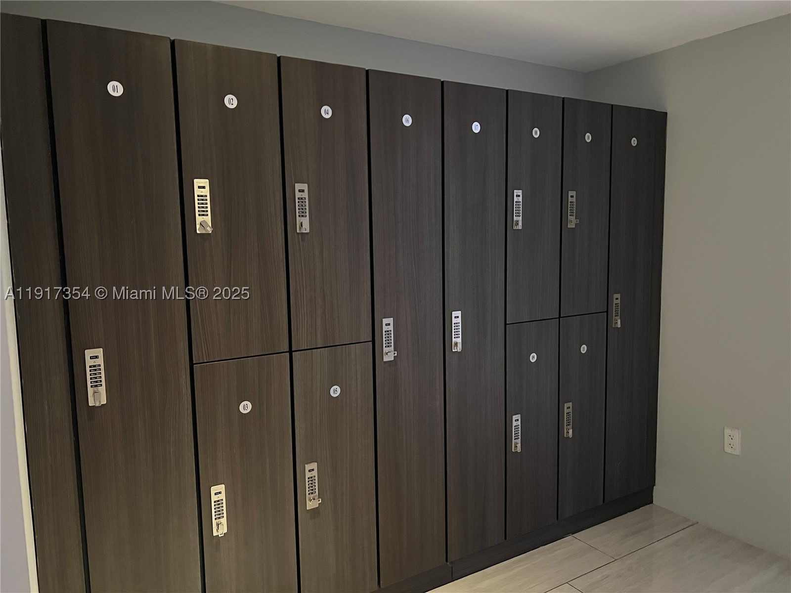 property viewer photo 28