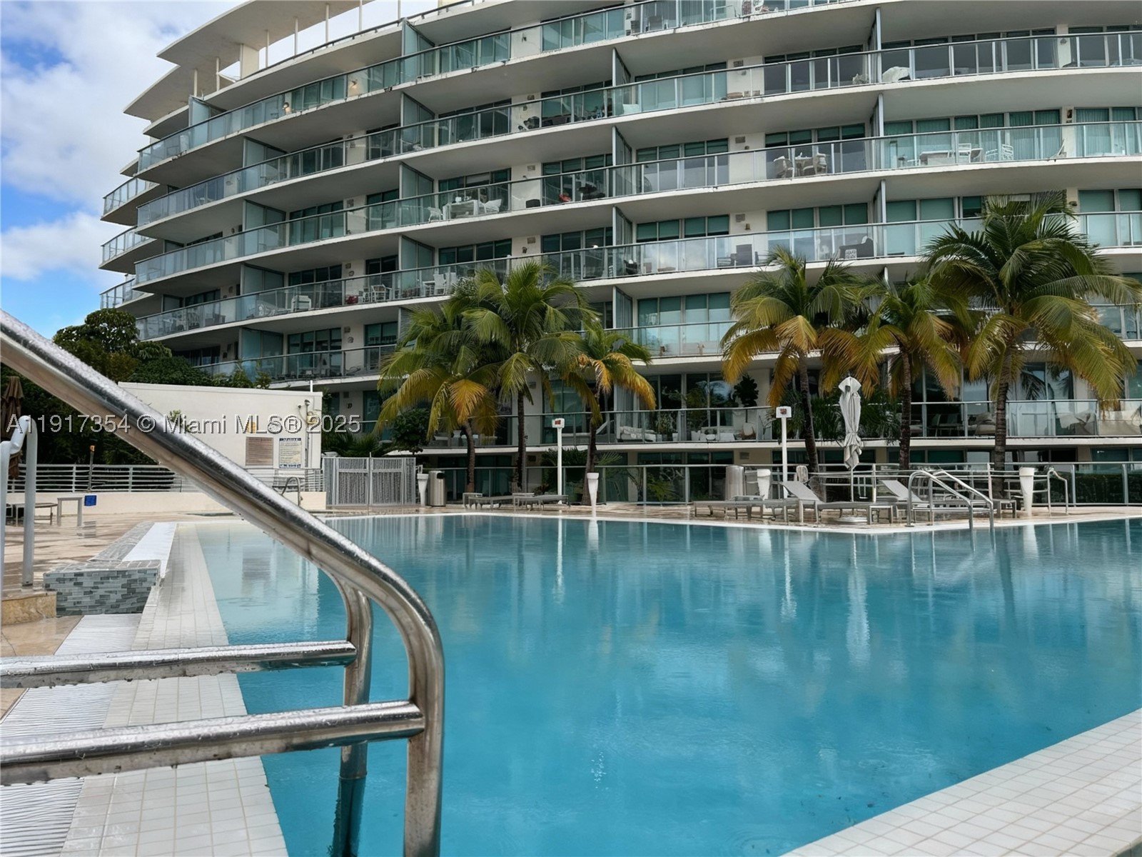 property viewer photo 33