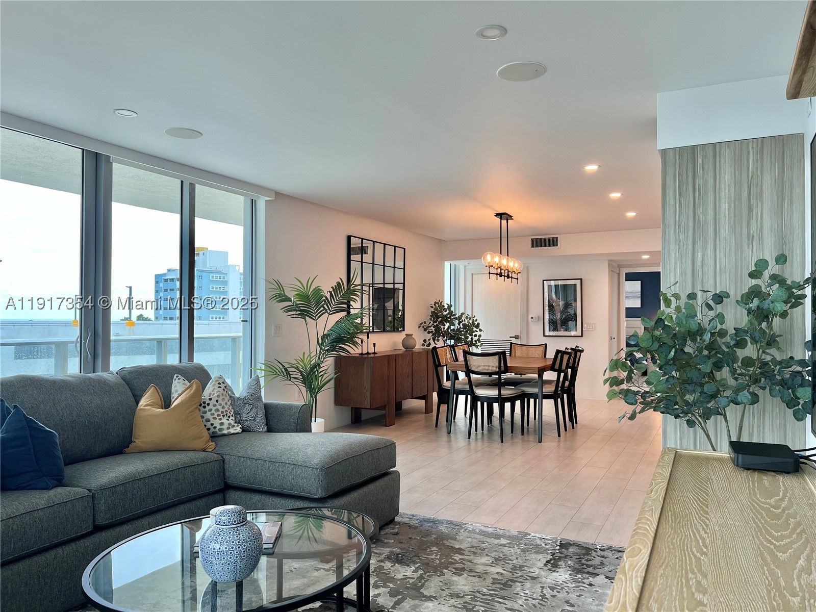 property viewer photo 6