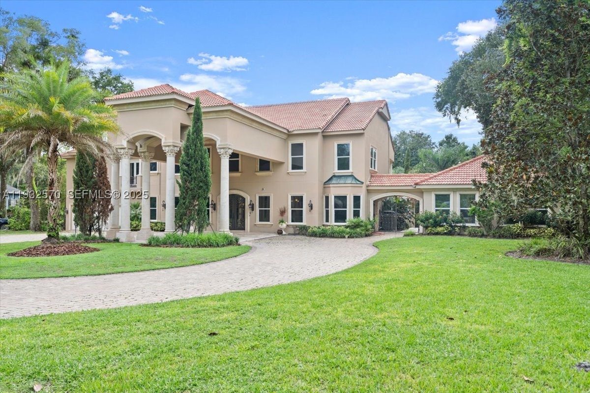 main property photo 26