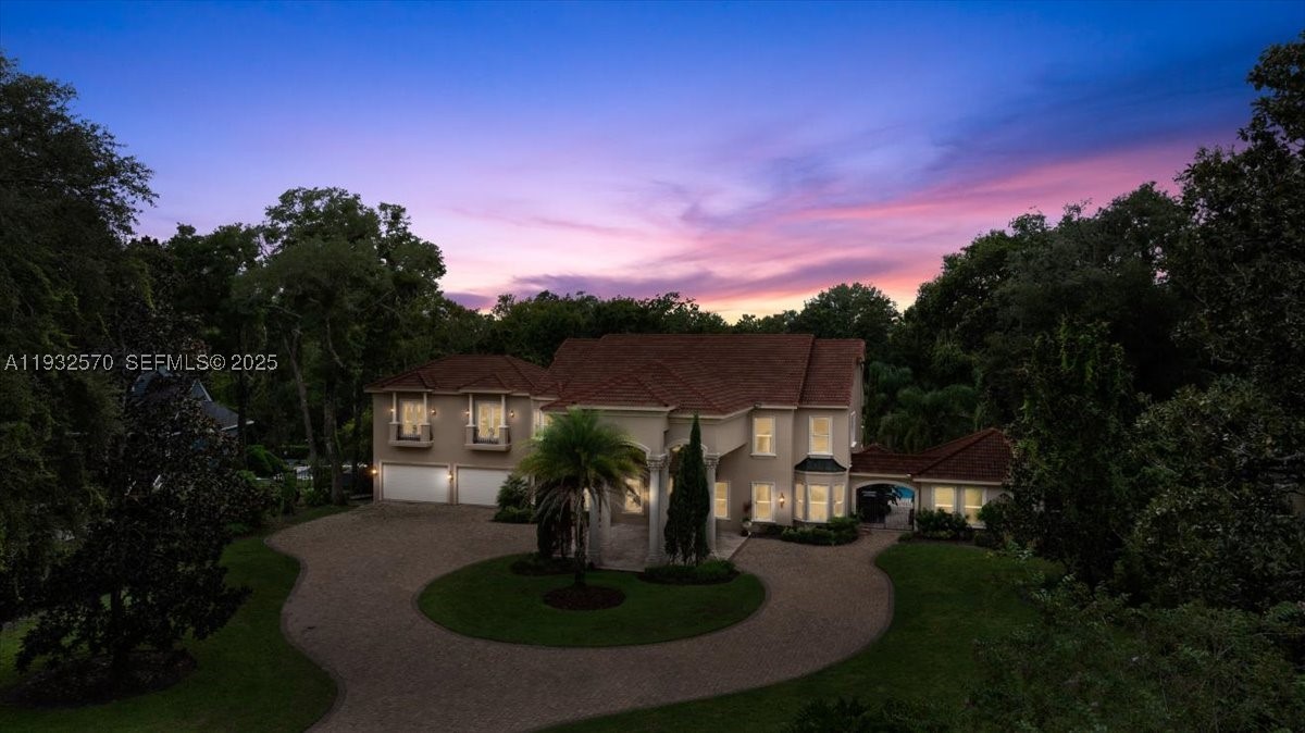main property photo 6