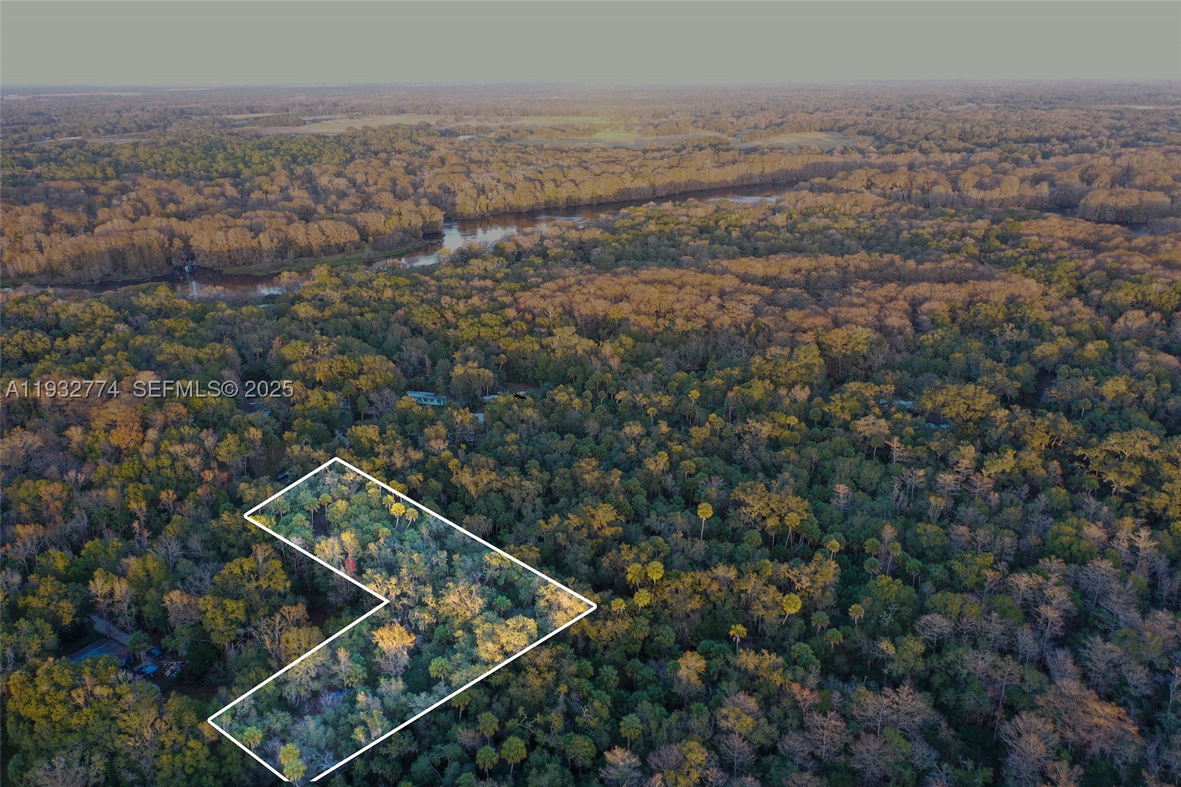 main property photo 23
