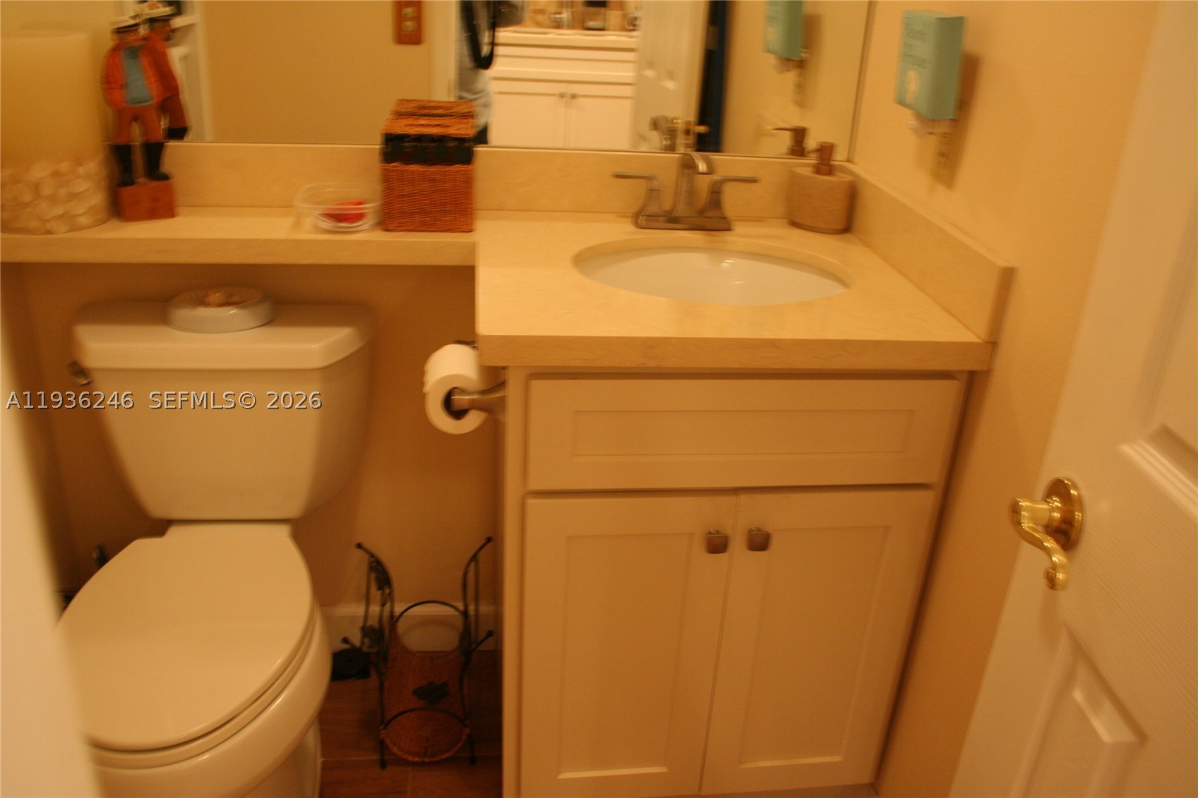 main property photo 17