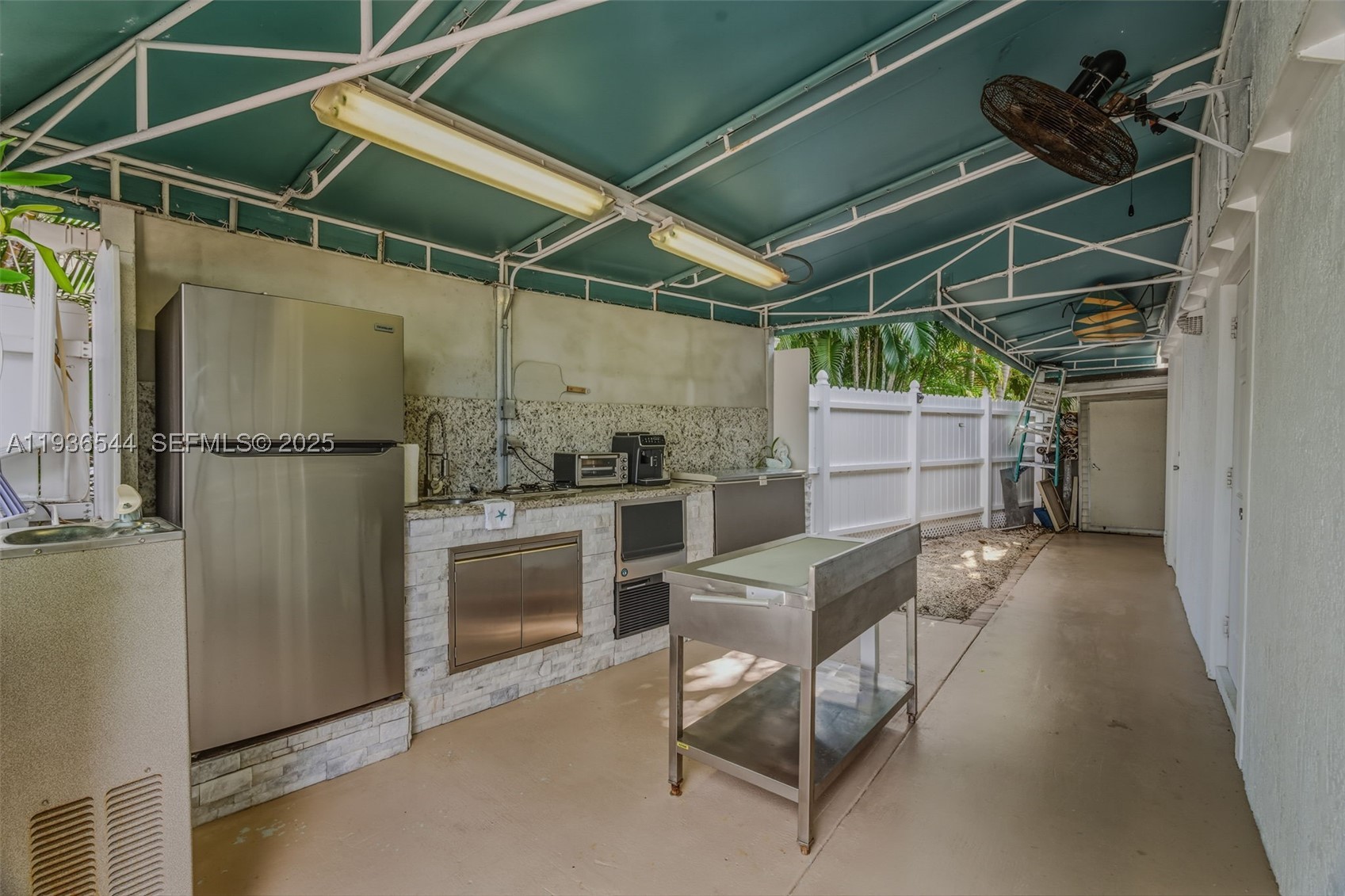main property photo 81
