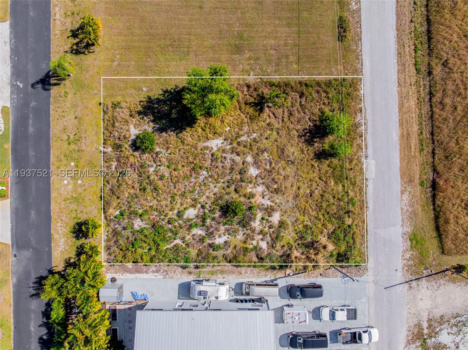 main property photo 13