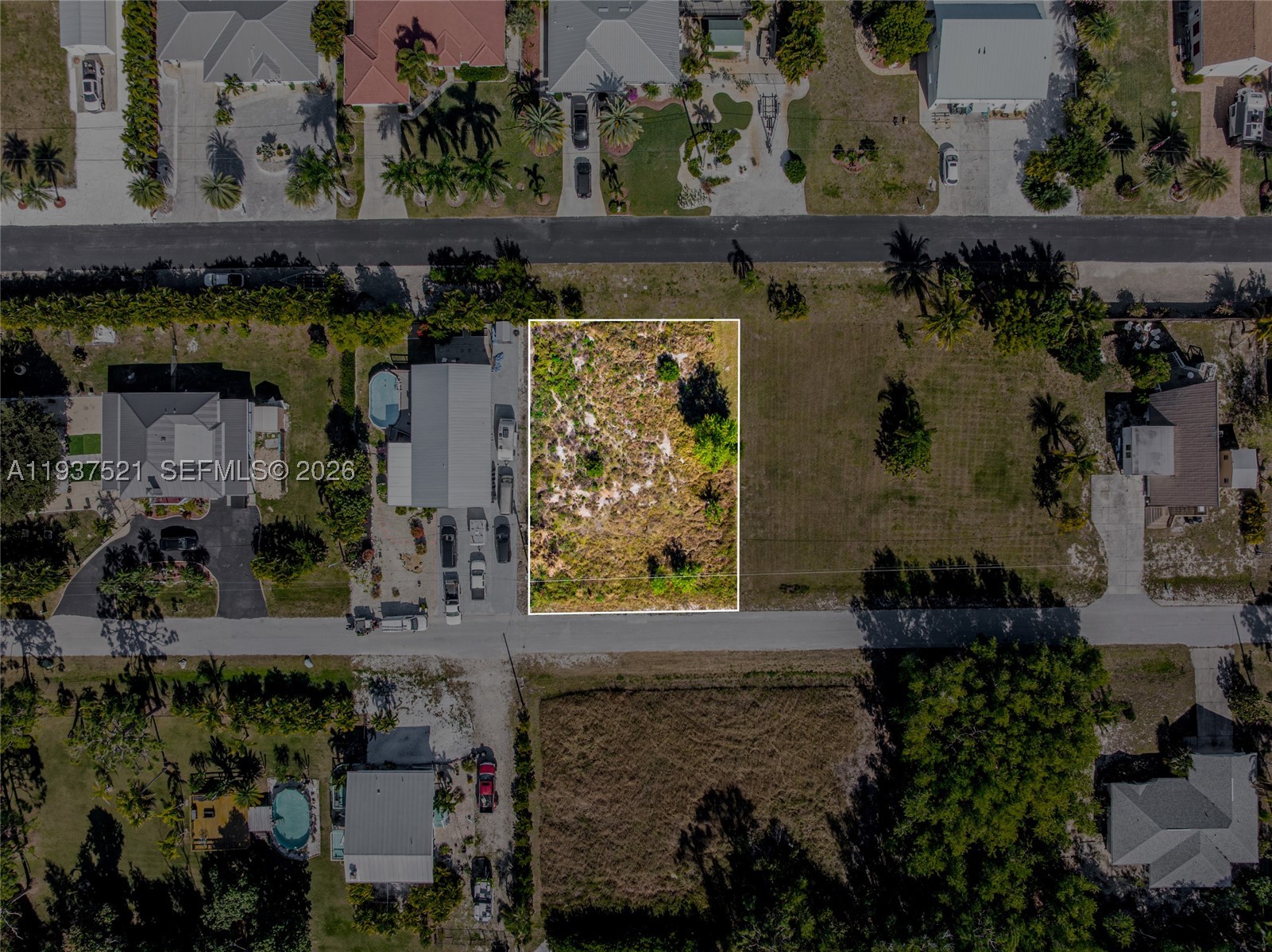 main property photo 23