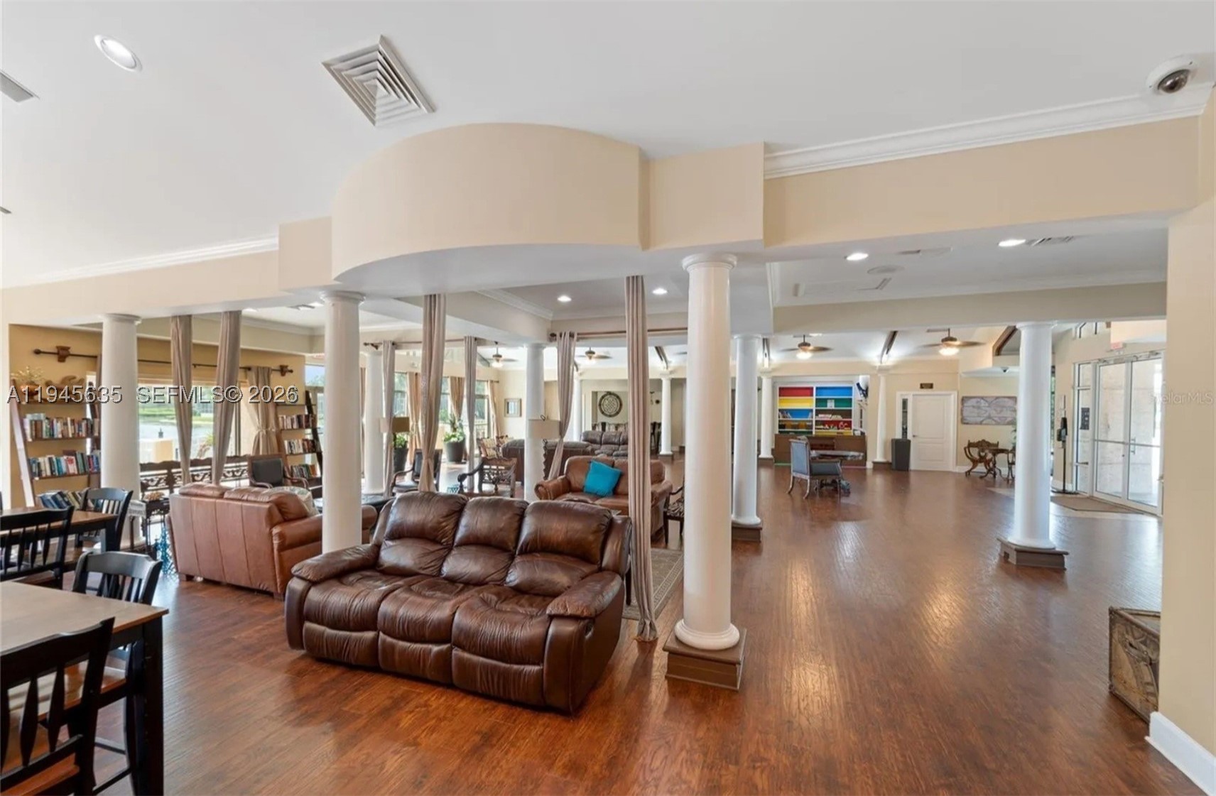main property photo 41