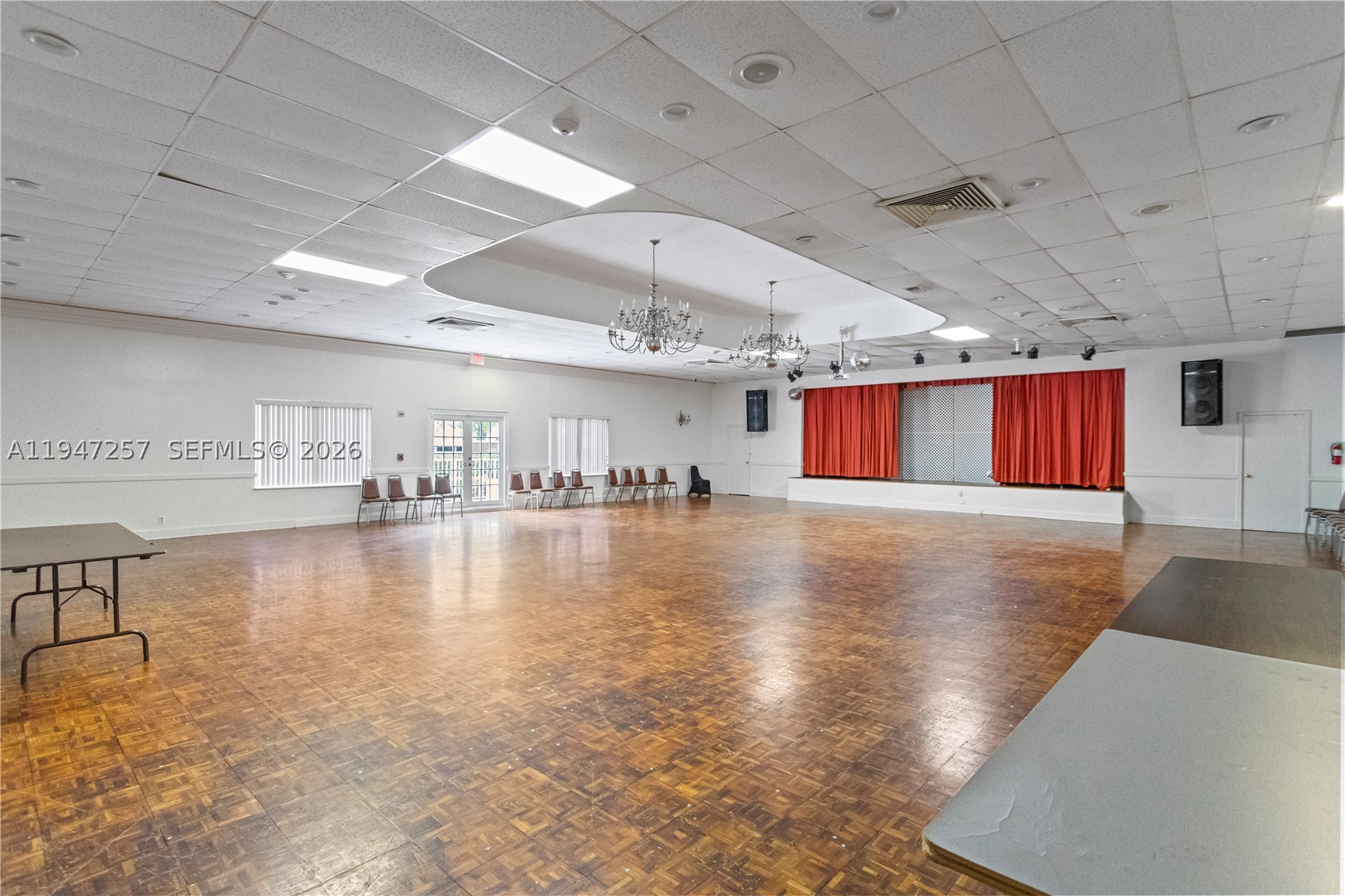 main property photo 19