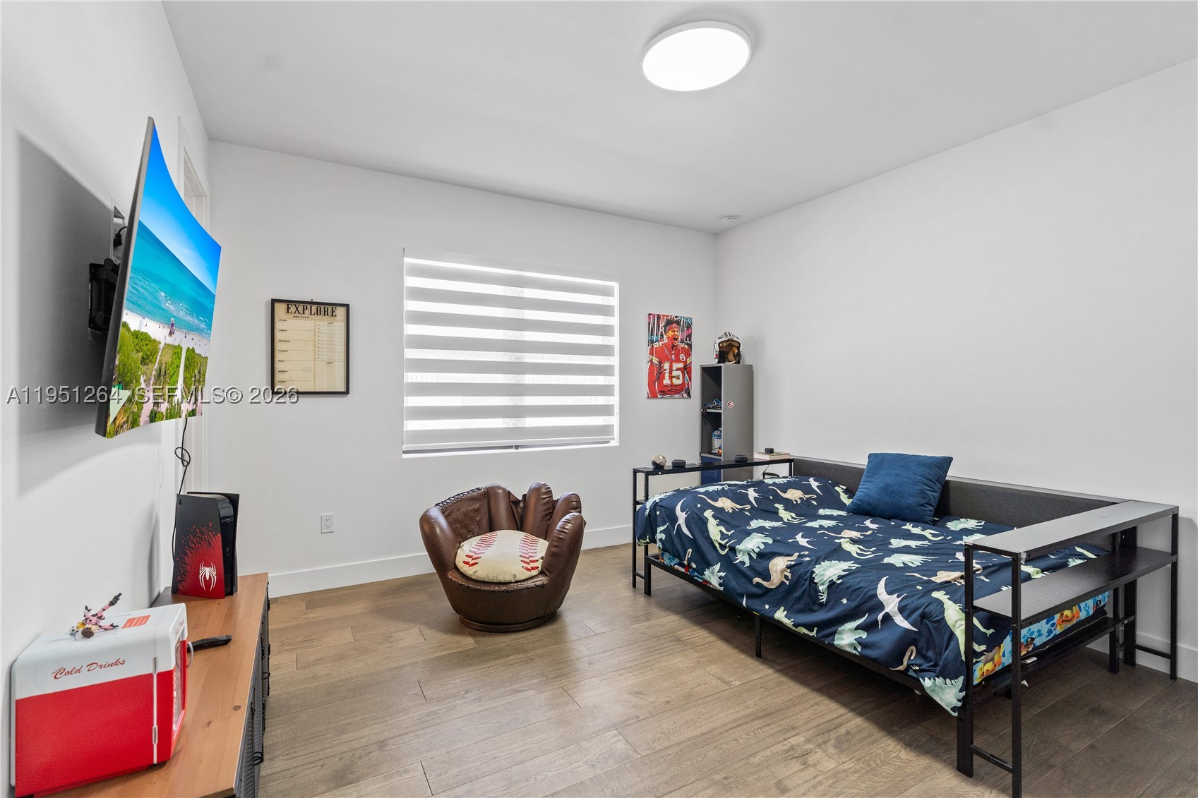 main property photo 79