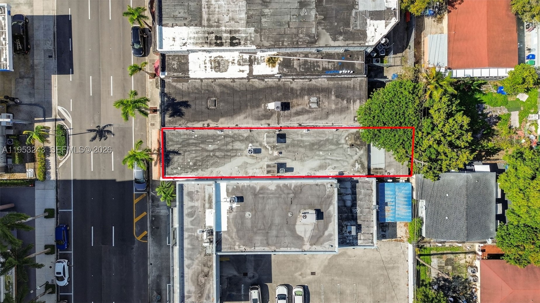 main property photo 30