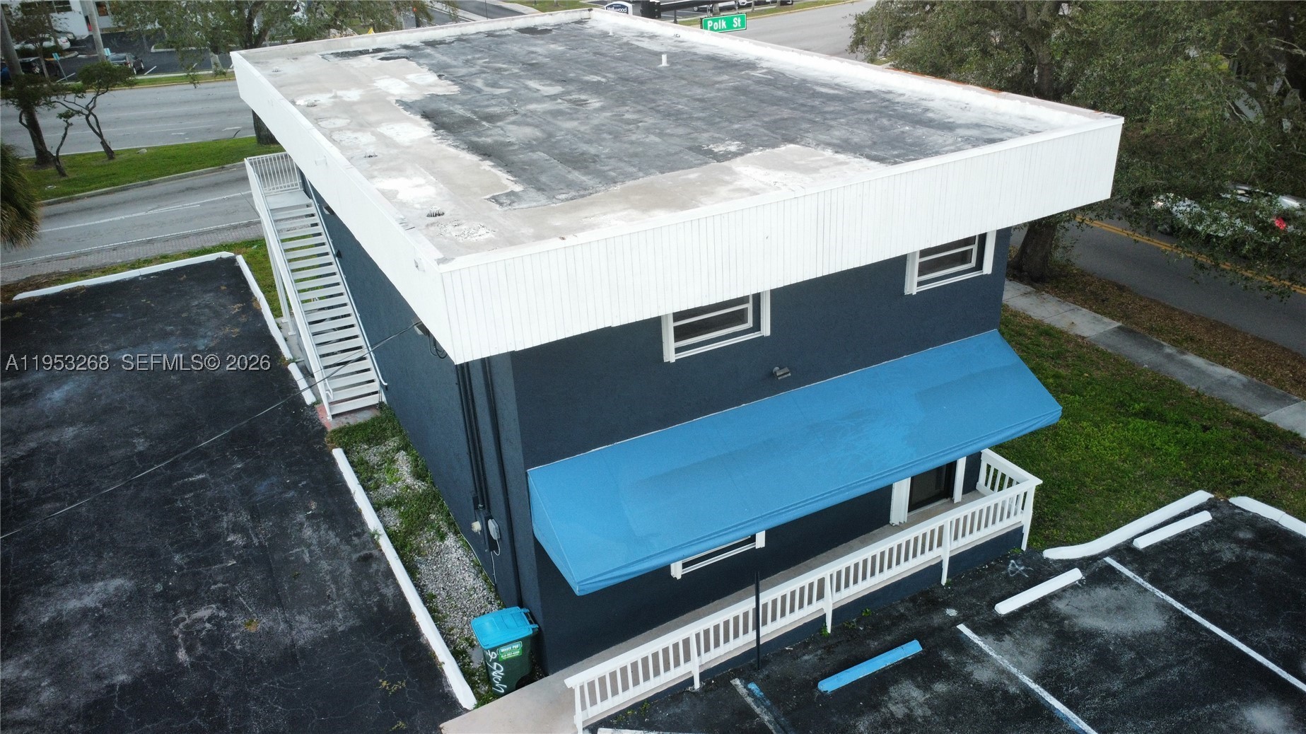 main property photo 6