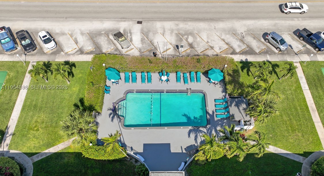 main property photo 45