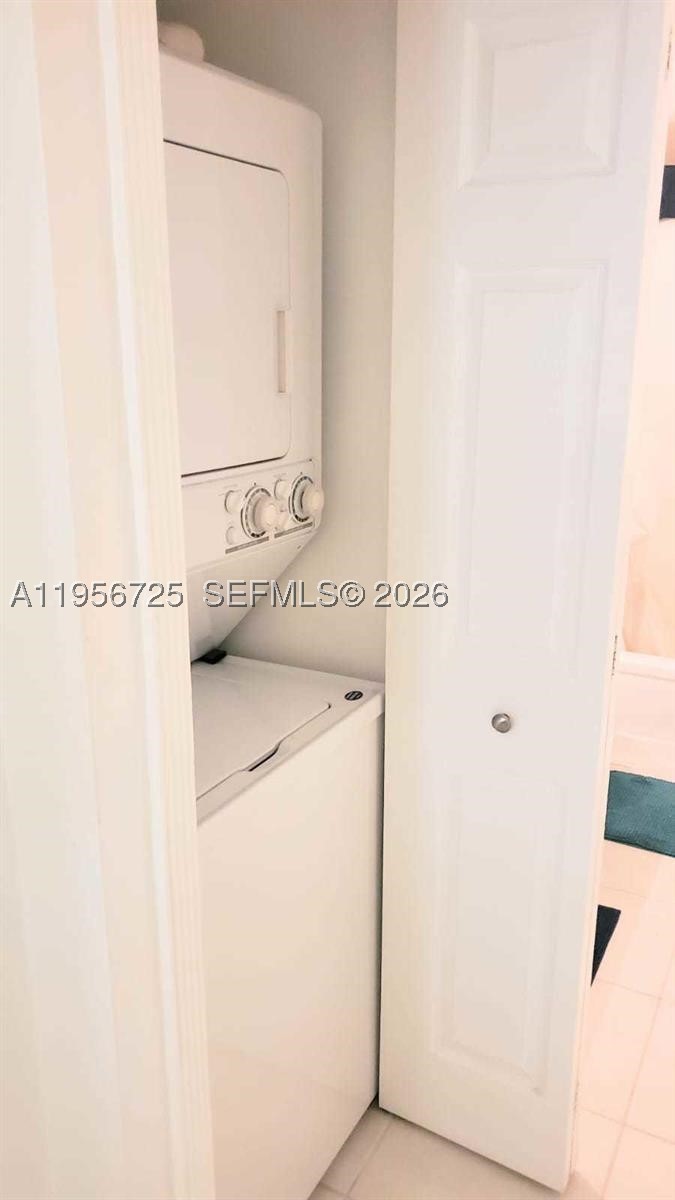property viewer photo 10