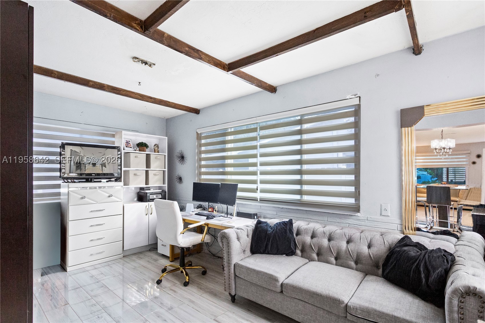 property viewer photo 10