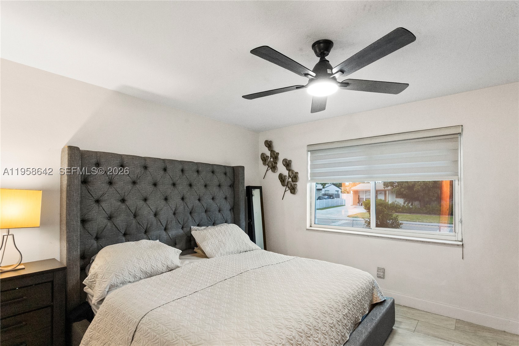 property viewer photo 12